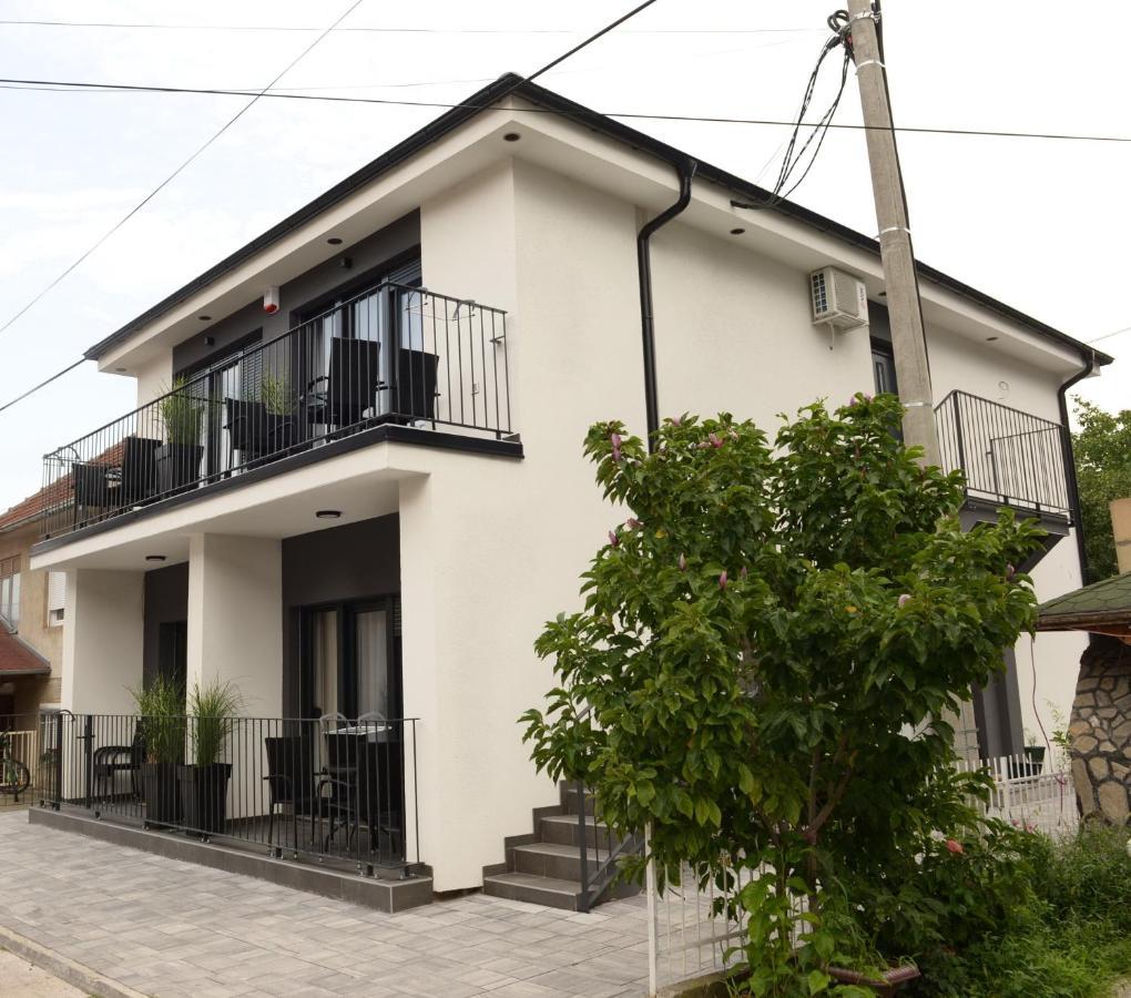 9 Apartments Jagodina Exterior photo